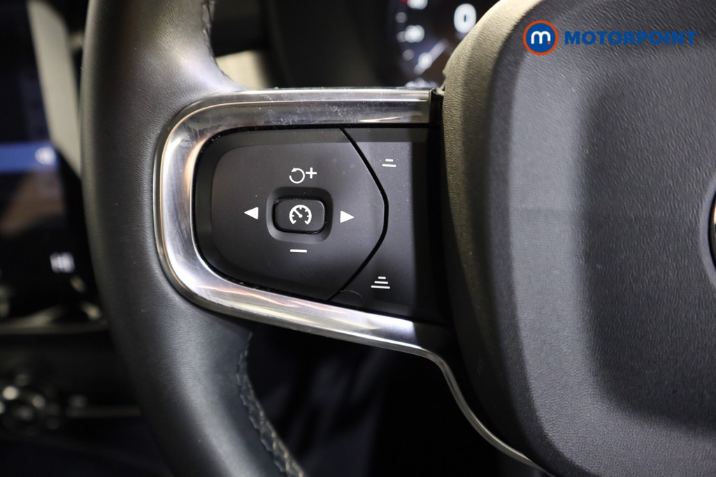 Used Volvo XC40 2021 for sale - 77262279: Photo 11