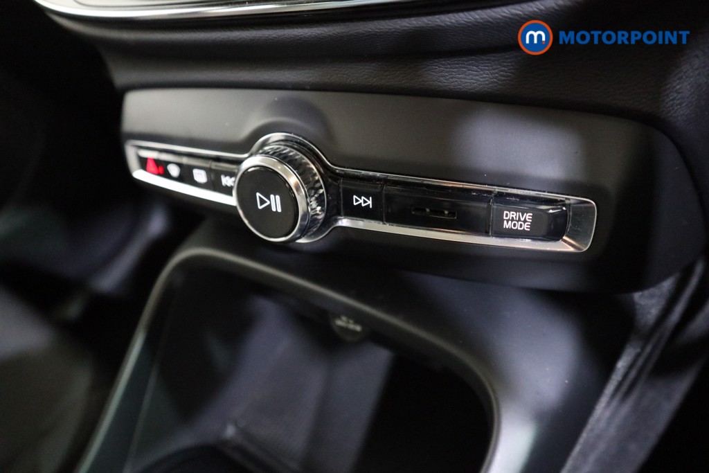 Used Volvo XC40 2021 for sale - 77262279: Photo 16