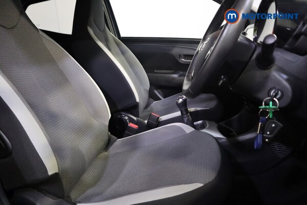 Used Toyota AYGO 2021 for sale - 76209744: Photo 21