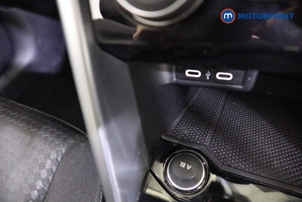 Used Volkswagen T-Roc for sale - 77741271: Photo 16