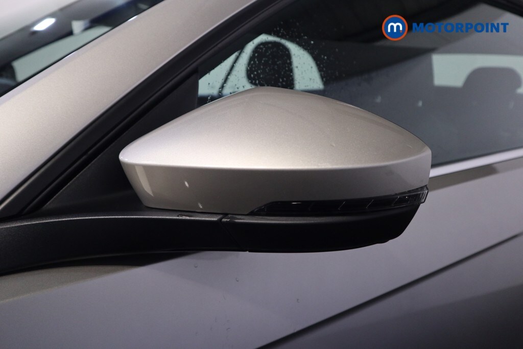 Used Volkswagen T-Roc for sale - 77741271: Photo 38