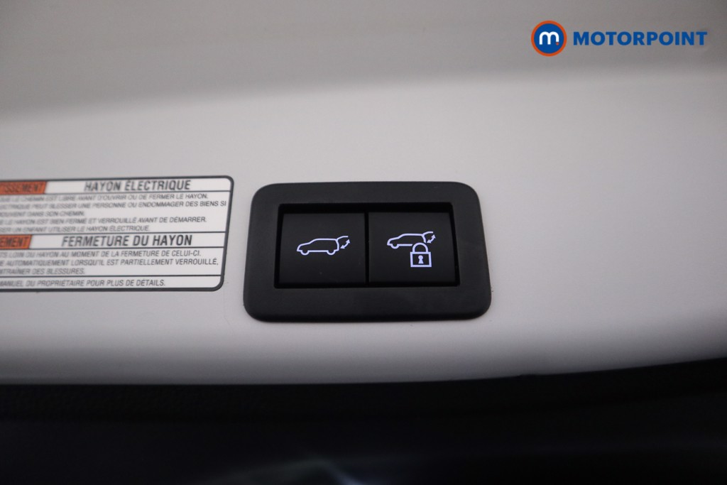 Used Toyota Yaris Cross 2023 for sale - 76693800: Photo 28