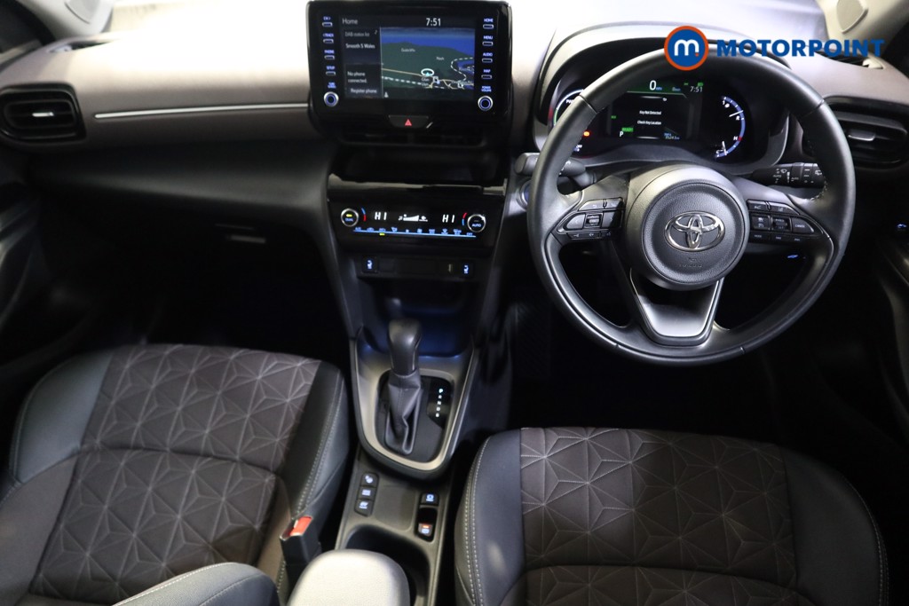 Used Toyota Yaris Cross 2023 for sale - 76693800: Photo 9