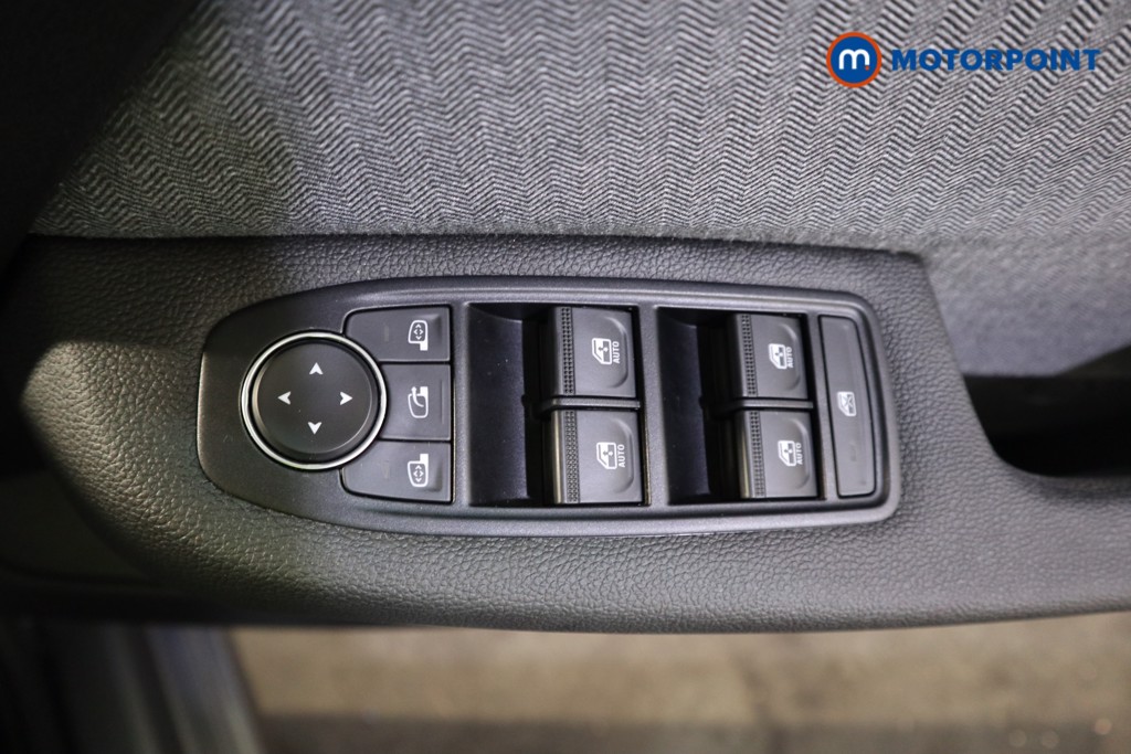 Used Renault Clio 2024 for sale - 78197086: Photo 23