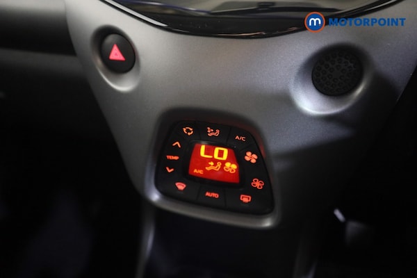 Used Toyota AYGO 2019 for sale - 76312702: Photo 15