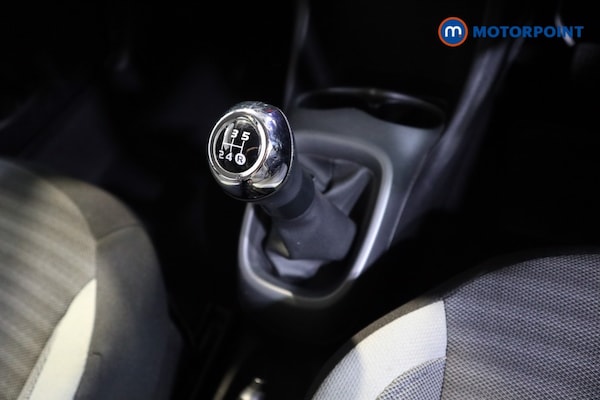 Used Toyota AYGO 2019 for sale - 76312702: Photo 16