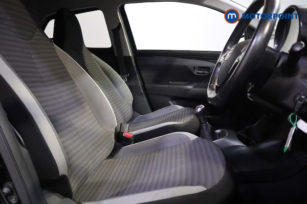 Used Toyota AYGO 2019 for sale - 76312702: Photo 19