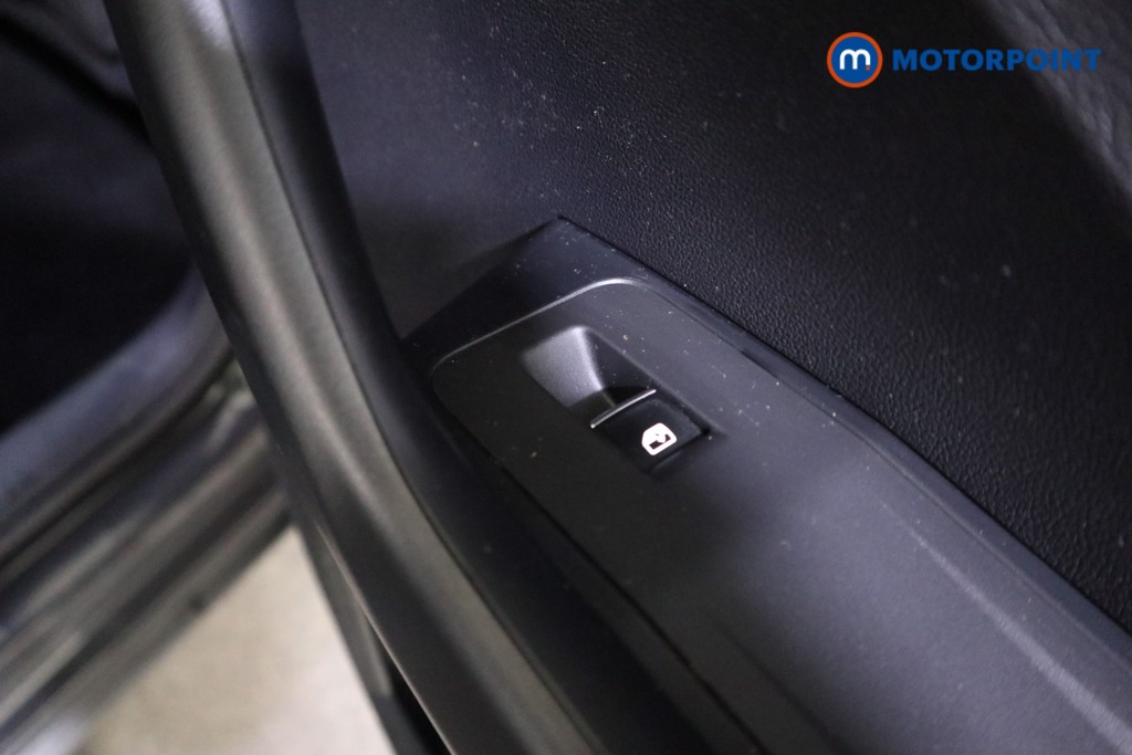 Used Volkswagen T-Roc 2022 for sale - 77275019: Photo 25