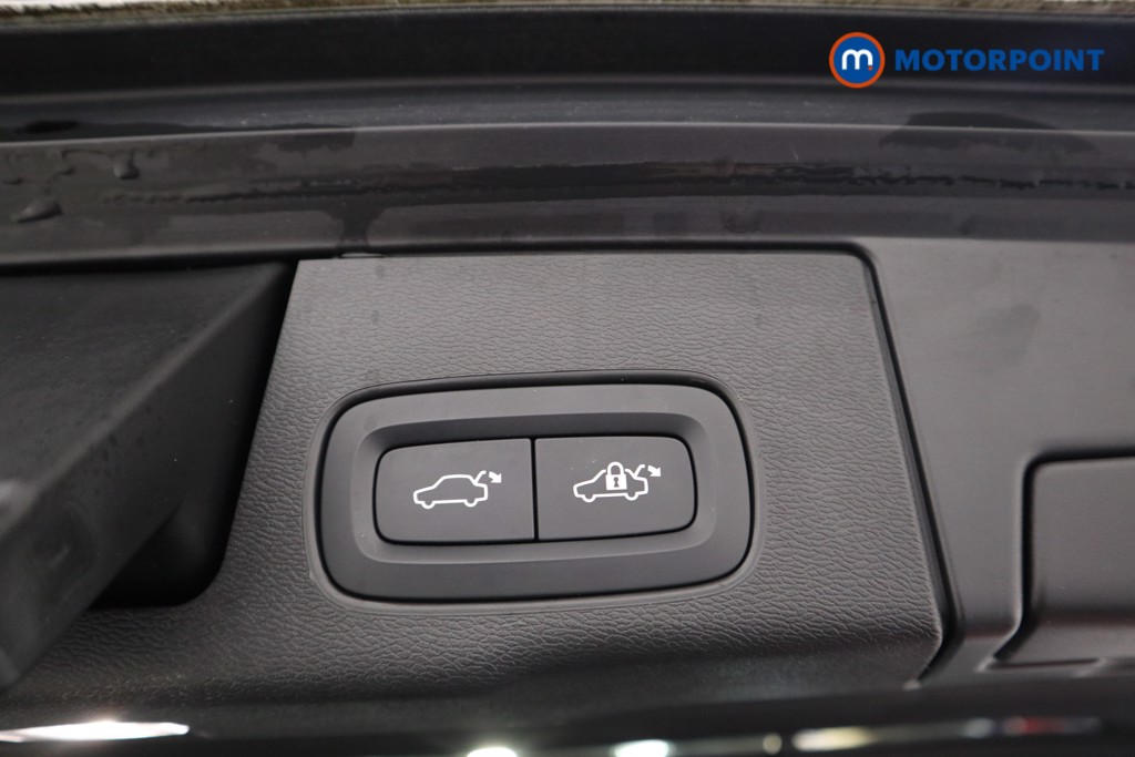 Used Volvo XC60 2022 for sale - 77966153: Photo 31