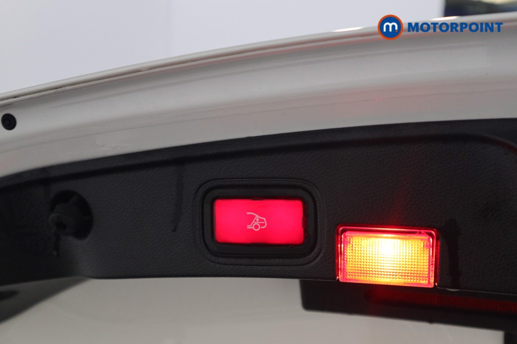 Used Mercedes-Benz C Class 2018 for sale - 78144911: Photo 31