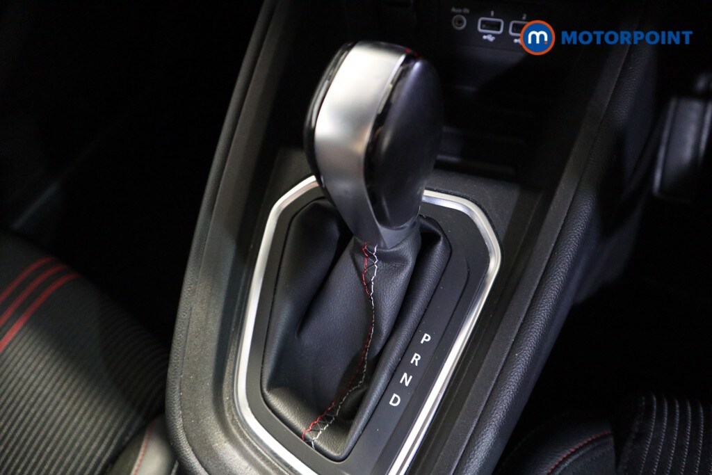 Used Renault Clio 2019 for sale - 77935358: Photo 17