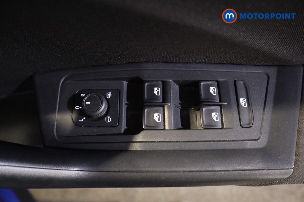 Used Volkswagen T-Roc 2023 for sale - 76162267: Photo 16
