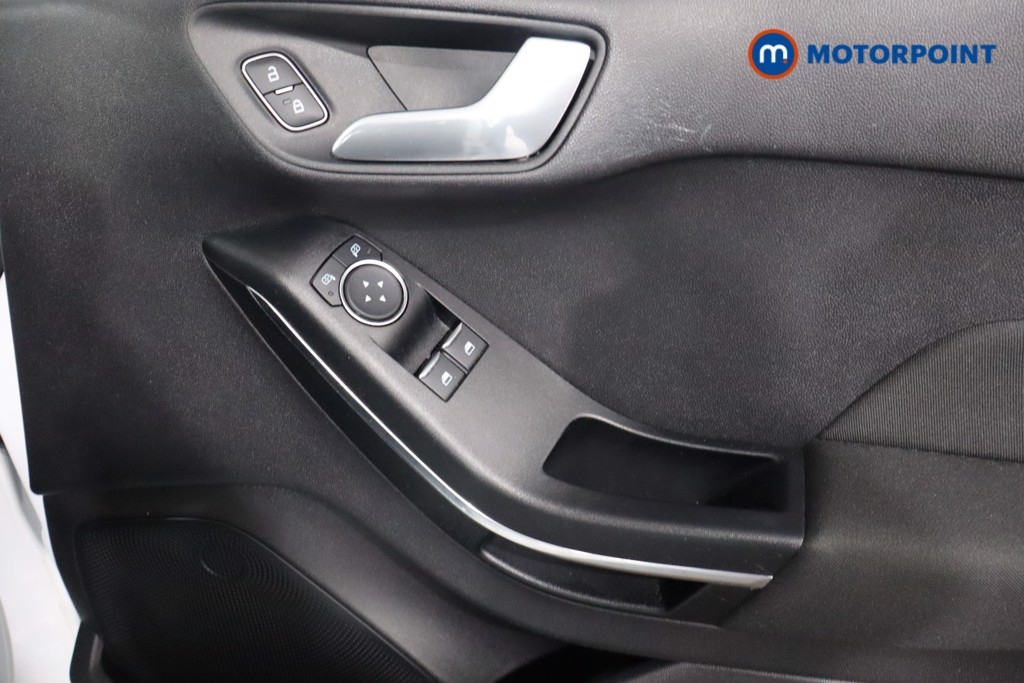 Used Ford Fiesta 2018 for sale - 76580999: Photo 30