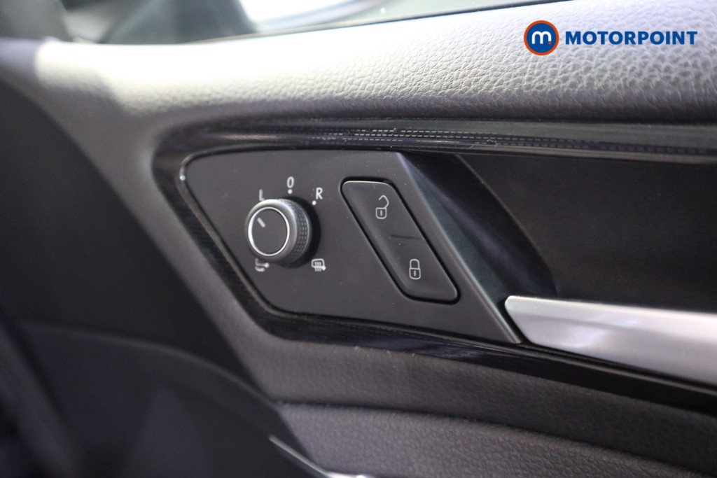 Used Volkswagen Golf 2020 for sale - 76303412: Photo 19