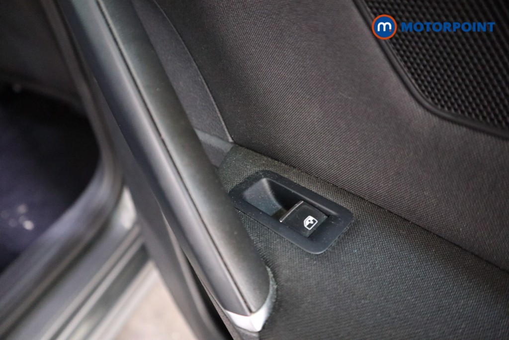 Used Volkswagen Golf 2020 for sale - 76303412: Photo 24