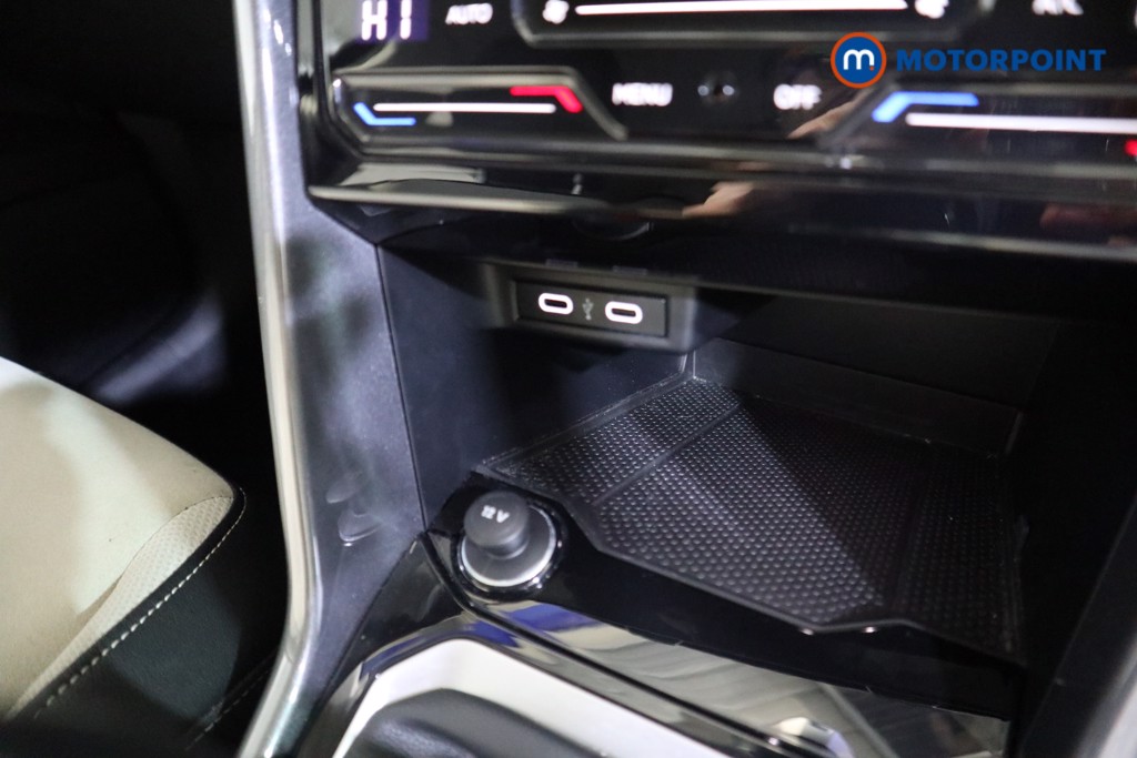 Used Volkswagen T-Roc 2022 for sale - 77775674: Photo 16