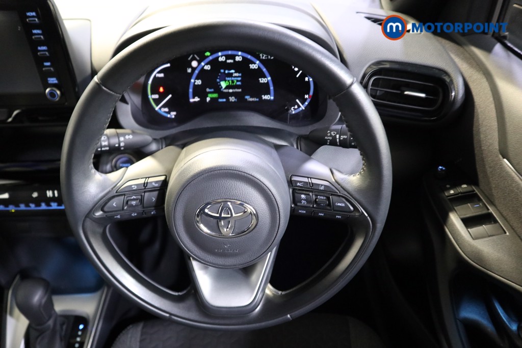 Used Toyota Yaris Cross 2023 for sale - 77904054: Photo 10