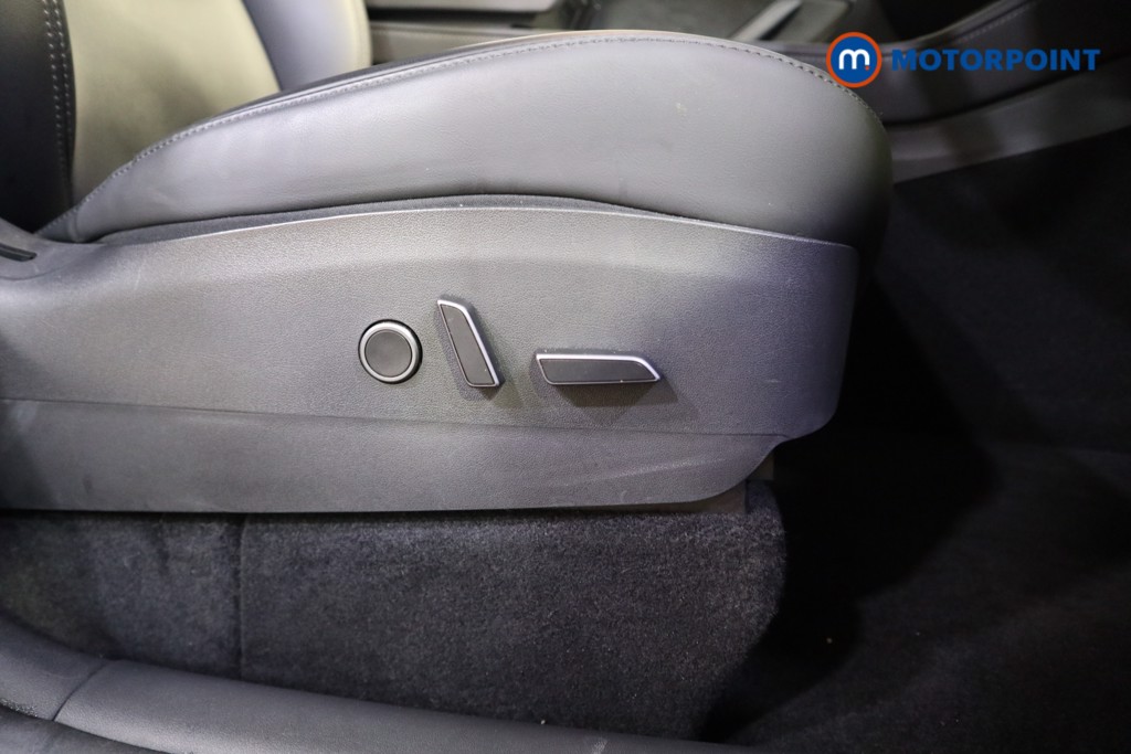 Used Tesla Model Y 2023 for sale - 77830820: Photo 21