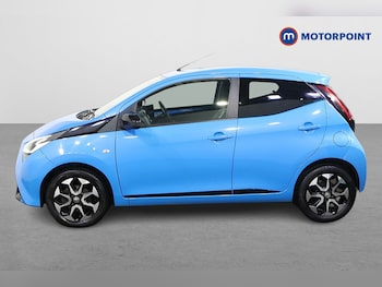 Used Toyota AYGO 2019 for sale - 76862797: Photo