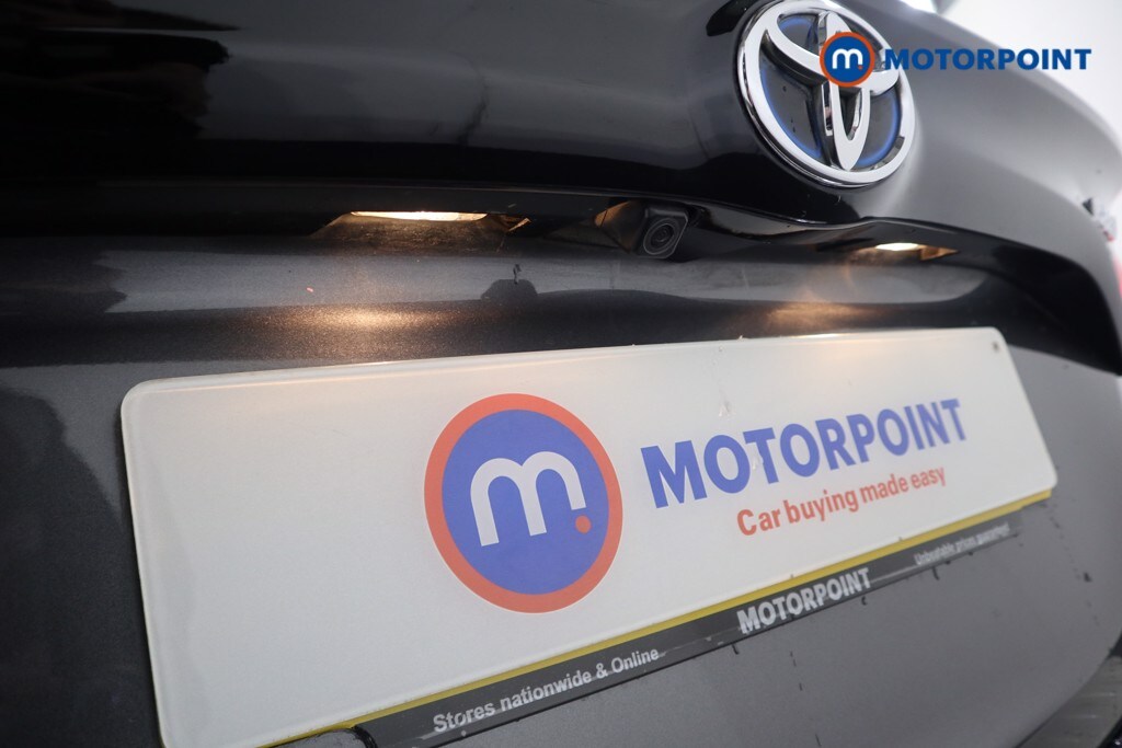 Used Toyota Yaris 2022 for sale - 76545696: Photo 32