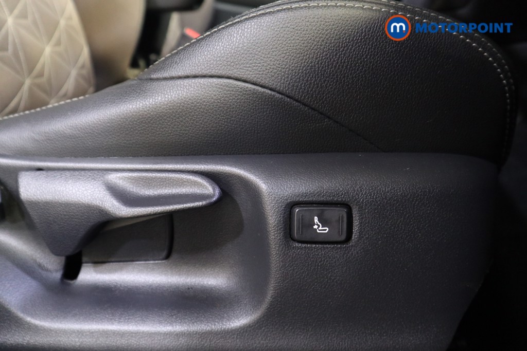 Used Toyota Yaris Cross 2022 for sale - 76491714: Photo 14