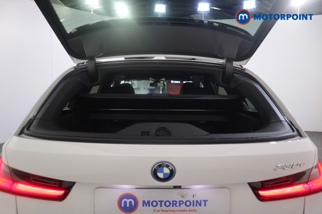 Used BMW 3 Series 2024 for sale - 76797440: Photo 28