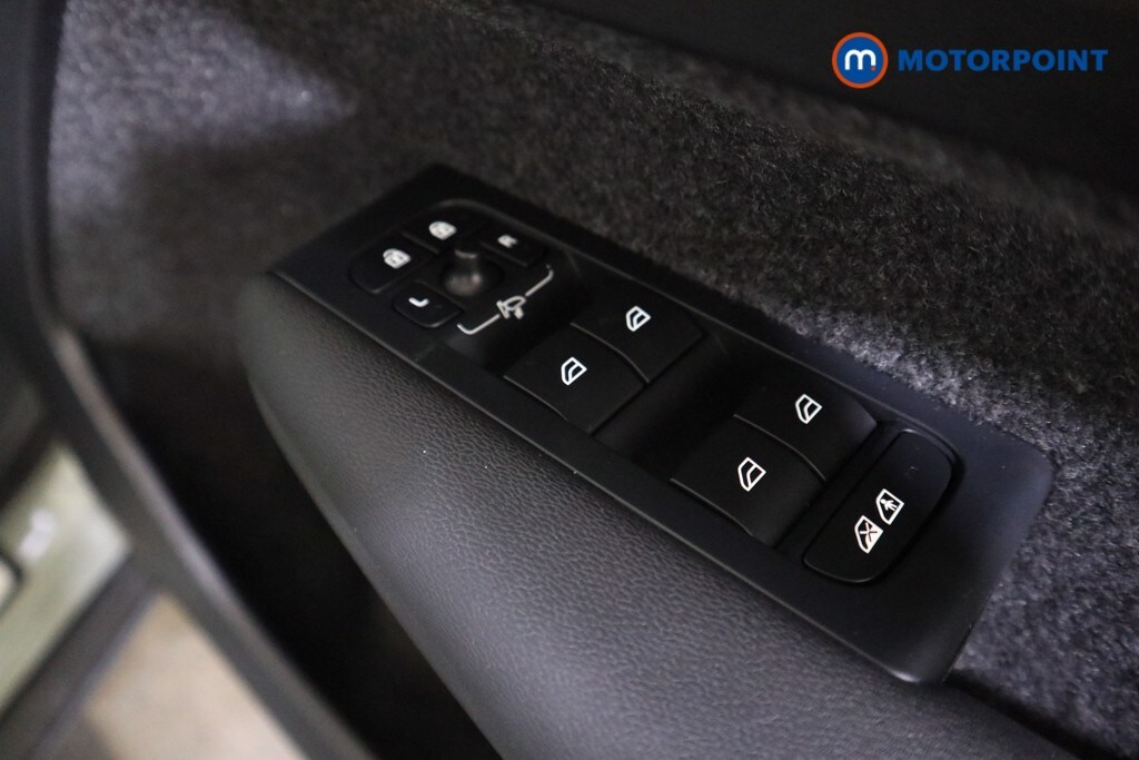 Used Volvo XC40 2023 for sale - 76046705: Photo 17
