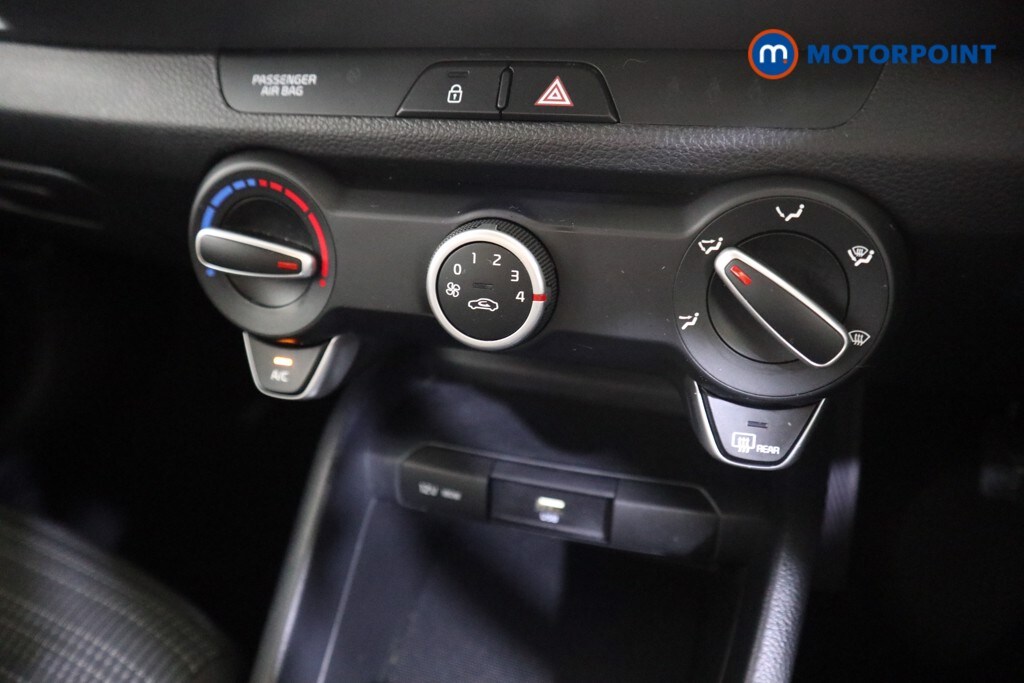 Used Kia Stonic 2022 for sale - 76332874: Photo 15