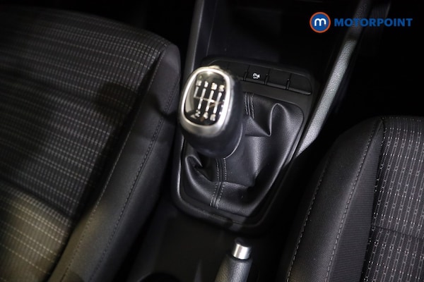 Used Kia Stonic 2022 for sale - 76332874: Photo 17