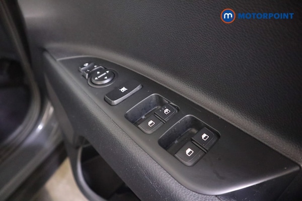 Used Kia Stonic 2022 for sale - 76332874: Photo 19