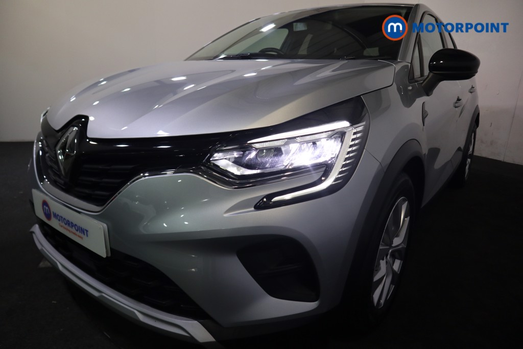 Used Renault Captur 2022 for sale - 76374544: Photo 35