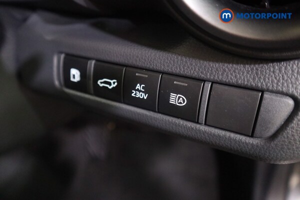 Used Toyota C-HR 2024 for sale - 76017267: Photo 17