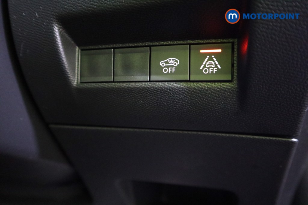 Used Peugeot 2008 2021 for sale - 77846010: Photo 25