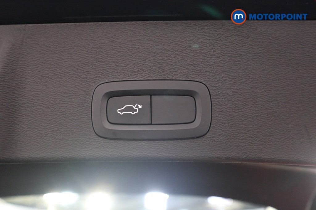 Used Volvo XC40 2021 for sale - 77248913: Photo 29