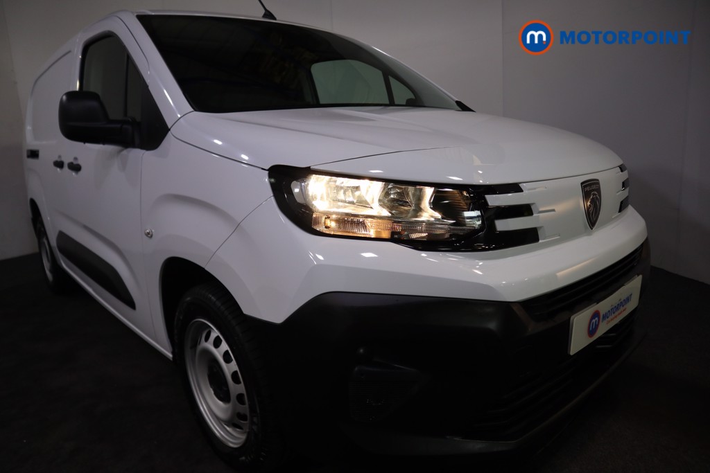 Vehicle 28