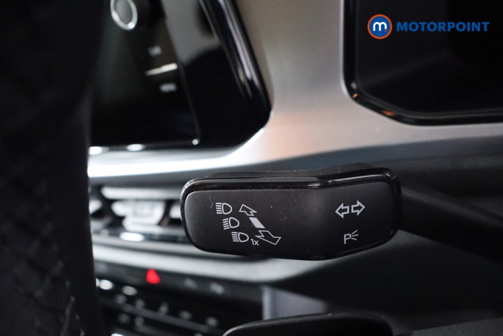 Used Volkswagen T-Roc 2025 for sale - 76723195: Photo 27