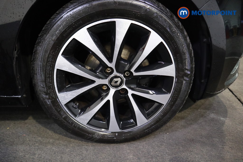 Used Renault Clio 2020 for sale - 76985000: Photo 27