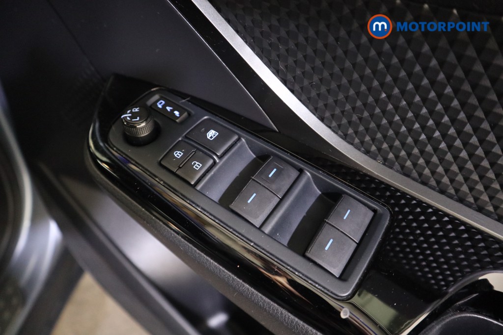 Used Toyota C-HR 2022 for sale - 78026842: Photo 21