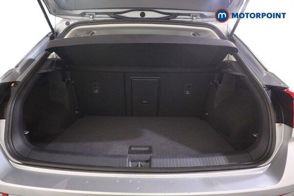 Used Volkswagen T-Roc 2023 for sale - 76255599: Photo 25