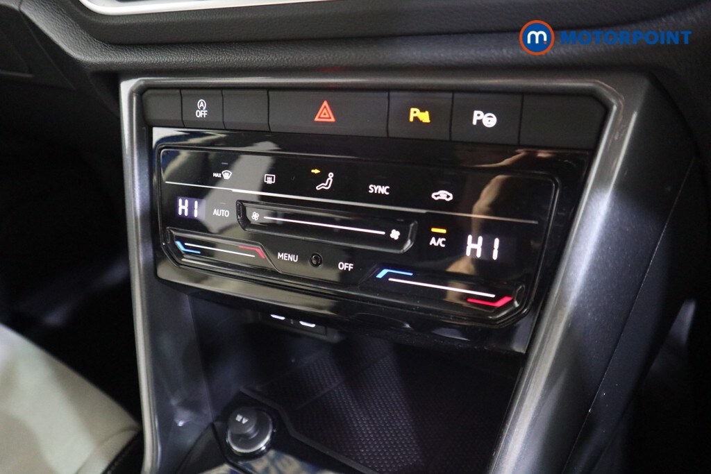 Used Volkswagen T-Roc 2023 for sale - 76067974: Photo 15