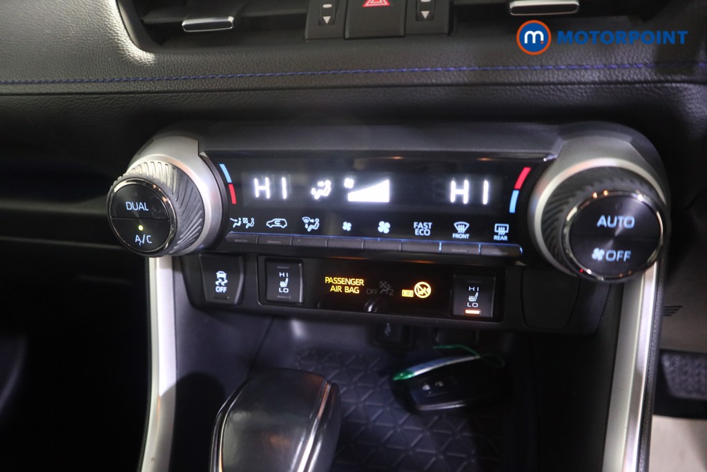 Used Toyota RAV4 2020 for sale - 76797434: Photo 15