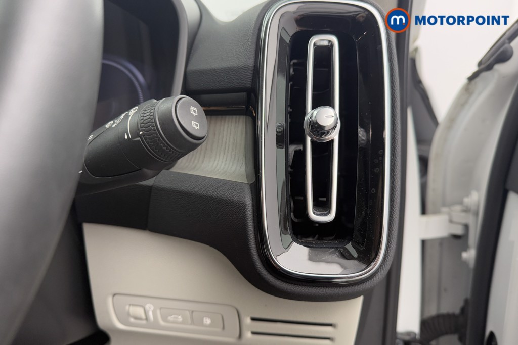 Used Volvo XC40 2021 for sale - 77435792: Photo 26