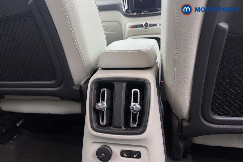 Used Volvo XC40 2021 for sale - 77435792: Photo 33