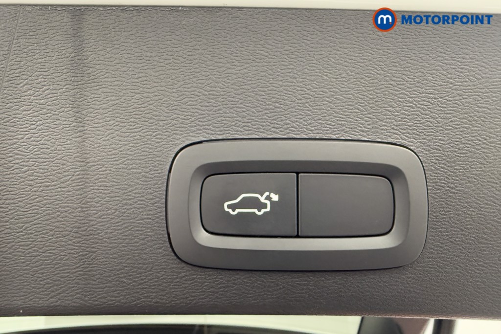 Used Volvo XC40 2021 for sale - 77435792: Photo 38