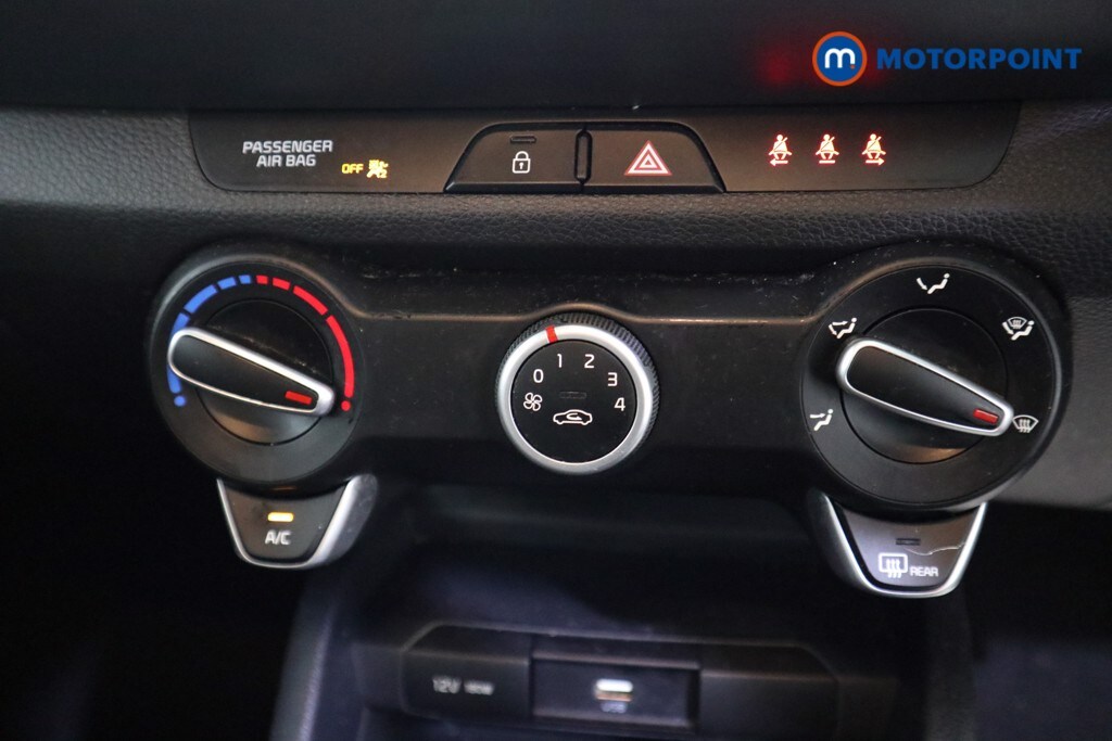 Used Kia Stonic 2024 for sale - 76819388: Photo 15