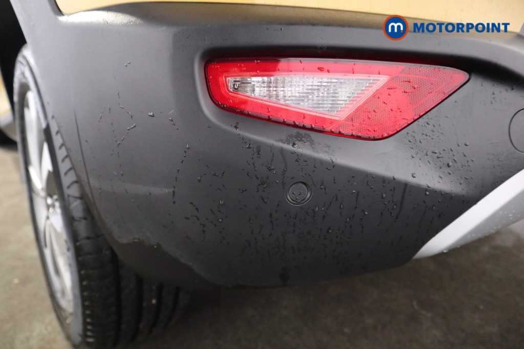 Used Kia Stonic 2024 for sale - 76819388: Photo 24