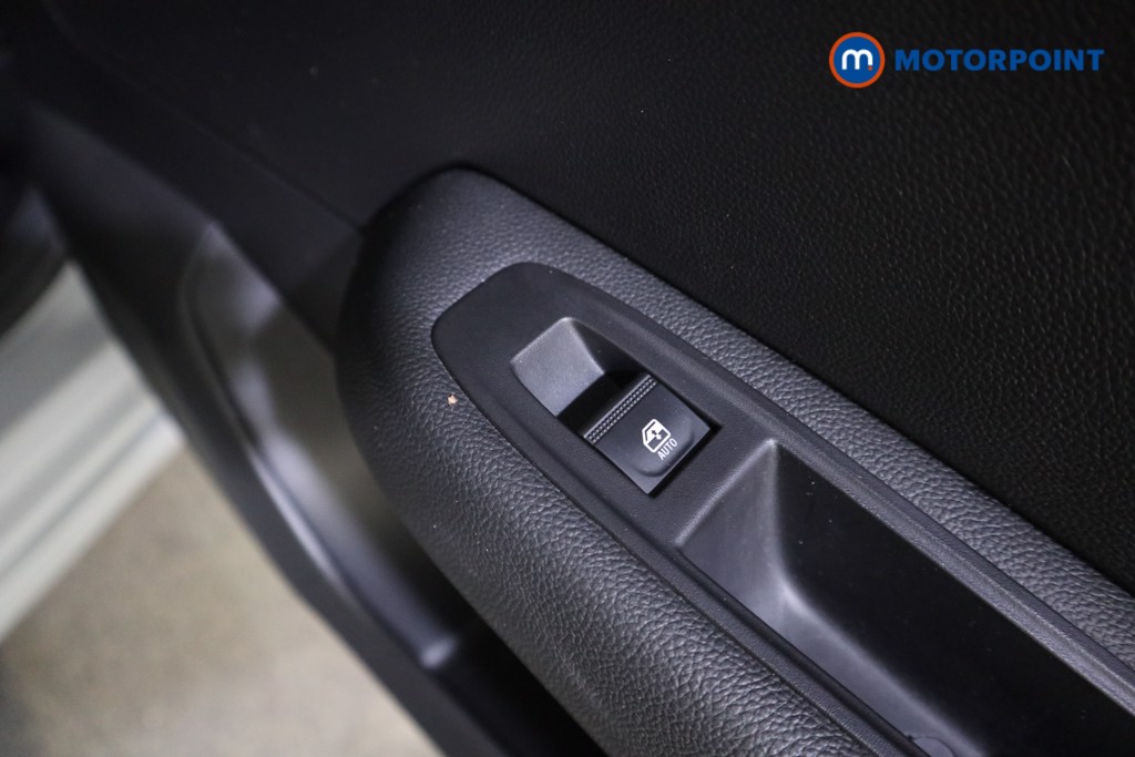 Used Renault Clio 2024 for sale - 77804710: Photo 29