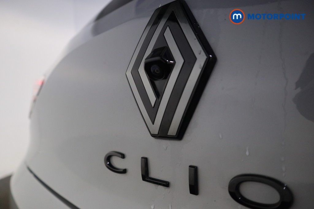 Used Renault Clio 2024 for sale - 77804710: Photo 36