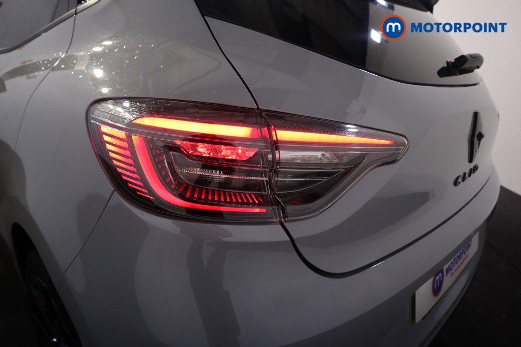 Used Renault Clio 2024 for sale - 77804710: Photo 38