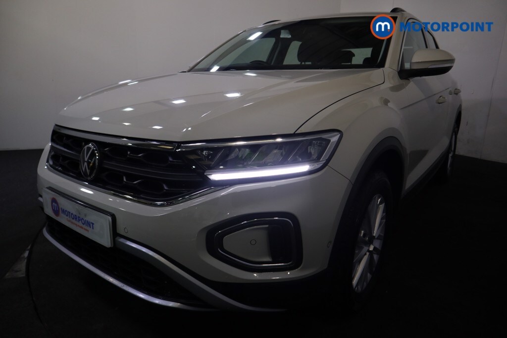 Used Volkswagen T-Roc 2023 for sale - 77842602: Photo 38